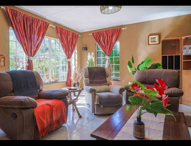 4 BEDROOM HOUSE FOR SALE IN VERWOERDPARK